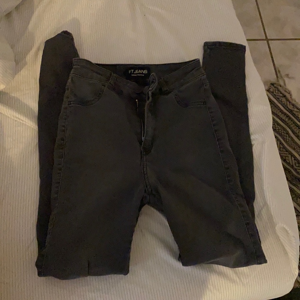 Contour V2 High Waisted Grey Fitjeans